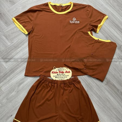 Bộ khách mặc massage